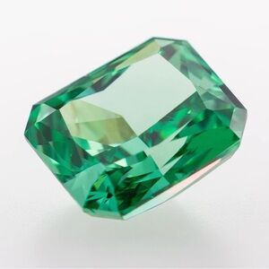 Big Green High Carbon Diamond Cubic Zirconia 10X12mm CZ
Octagon Crushed Ice Cut